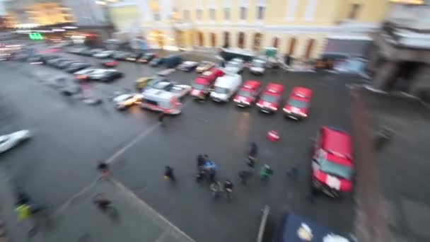 Bolşoy Tiyatrosu'nda otopark — Stok video