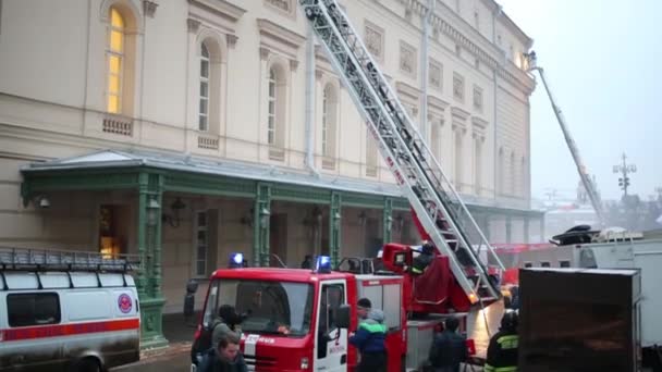 Building of Bolshoi Theater and fire ladders — Stock Video