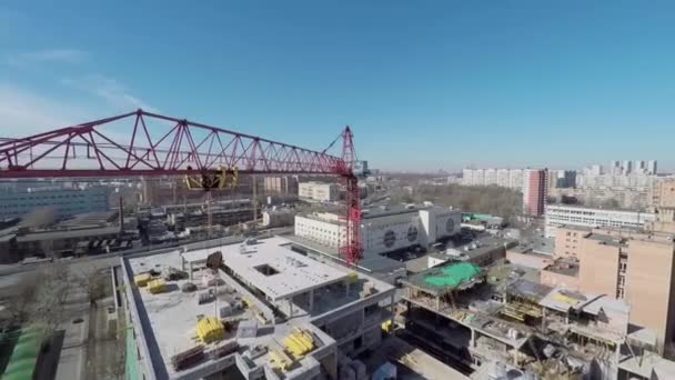 Travaux de grue sur chantier — Video