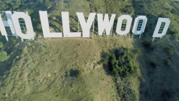 Hollywood signe à l'automne journée ensoleillée — Video