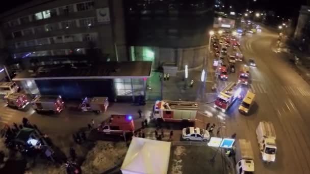 Plaza durante los ejercicios de lucha contra incendios — Vídeos de Stock