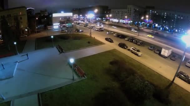 Уличное движение на Кутузовском шоссе — стоковое видео