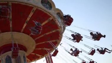 çocuklara atlıkarınca Sochi