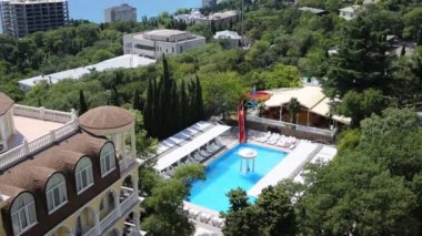 Yüzme Havuzu, şezlong airview 