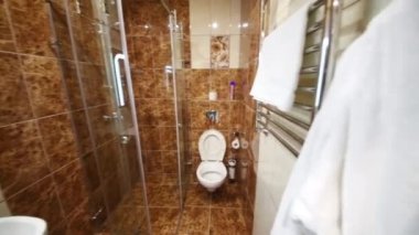 otel odasında banyo iç