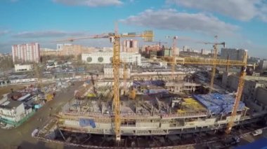 Yeni konut kompleksinin şantiyesi