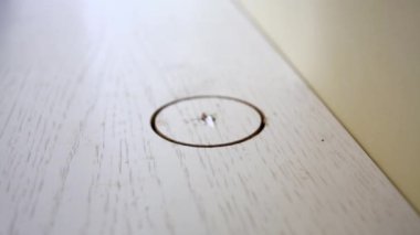 Repairer yapmak kurulu Sunta bir delik delme