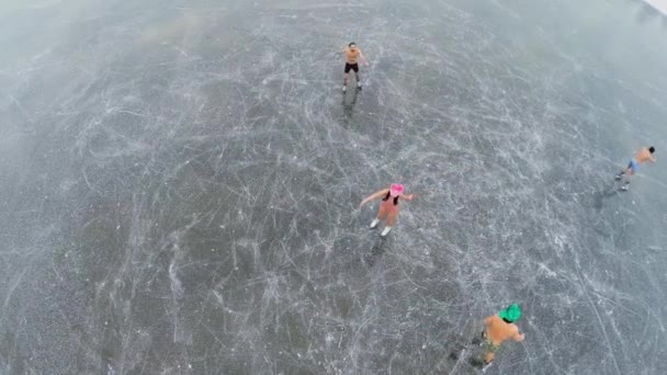 Young men and women in underwear skate — 비디오