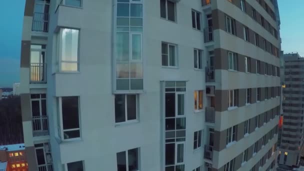 Parede de casa de habitação com luz — Vídeo de Stock