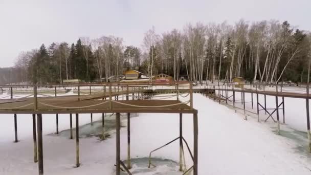 Muelle de madera del club de campo Avantel — Vídeos de Stock