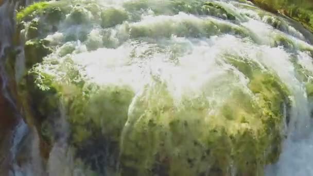 在大峡谷中的几个瀑布 — 图库视频影像