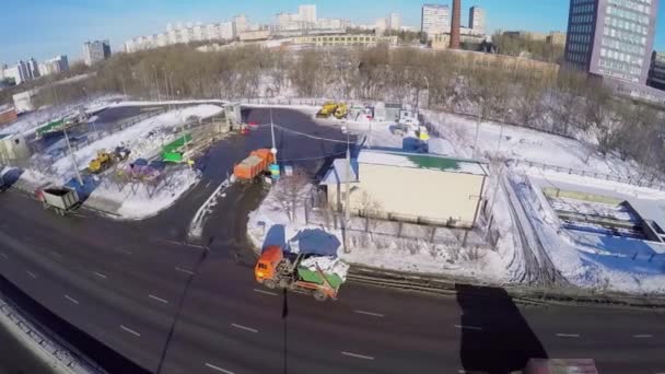 Fonderie de neige avec camions — Video