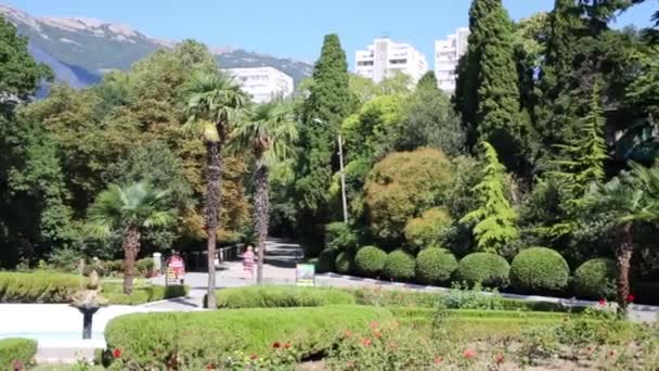 Beautiful garden and Palace of Countess Panina — Stock Video