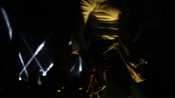 跳舞的女人身体的一部分 — 图库视频影像