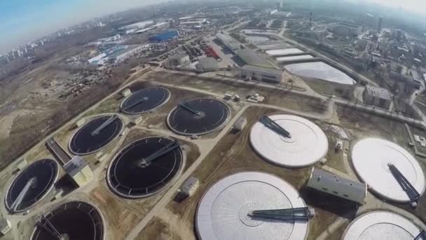 Sedimentatie tanks van biologische waterzuivering — Stockvideo