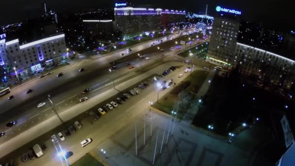 Trafic de transport sur Kutuzovsky Prospekt — Video