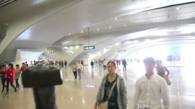Guangzhou Güney Demiryolu İstasyonu yolcu