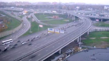 Moskova çevre yolu üzerinde trafik