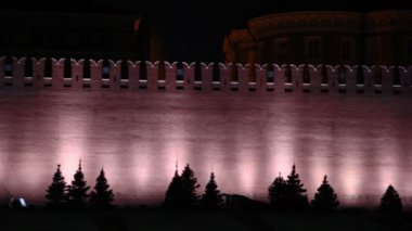 Kremlin duvarı ile aydınlatma