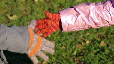 Kız sıkışalım çocukla