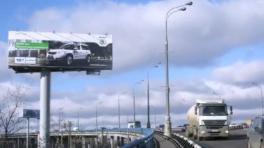 Üçüncü taşıma halkası üzerinde kurulu