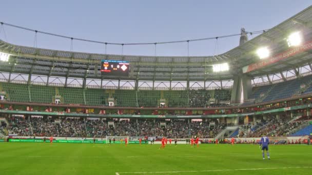 Goalkeeper protects Russian team gate — Stock Video