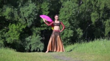 Kadın Kurtlarla dans rhipidium