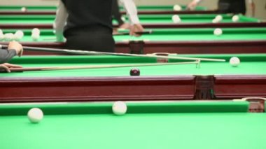 Oyuncu desteği için ipucu kullanır.