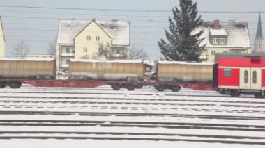 Petrol tankerleri, demiryolu ile trenler