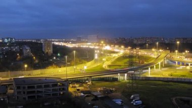 Işıklı Moskova çevre yolu üzerinde trafik