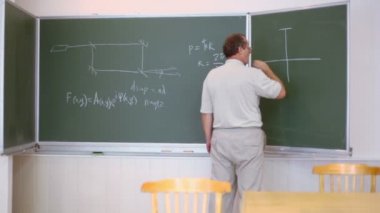 Profesör düzeni gemide yazıyor