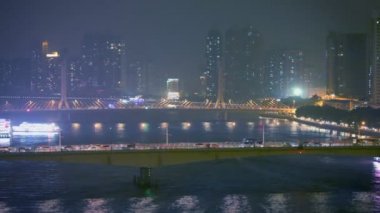 Köprüler boyunca trafik