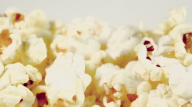 Pişmiş mısır yığını