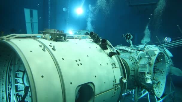 Underwater vy av utrymme simulator — Stockvideo