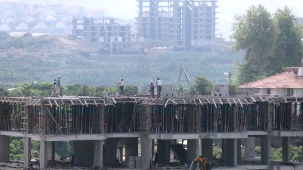 Bouw kraan liften blokken — Stockvideo