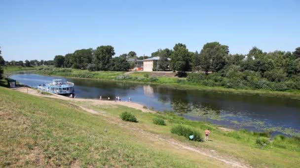 Navire de deux étages à pied 