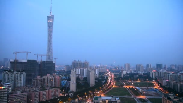 Вечерний панорамный вид на Гуанчжоу — стоковое видео
