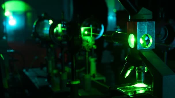 Instalação de engenharia laser — Vídeo de Stock