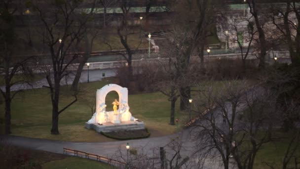 在维也纳施特劳斯纪念碑 — 图库视频影像