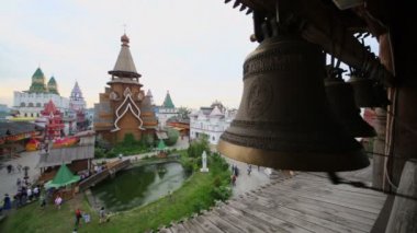 Eğlence merkezinde Kremlin çanları