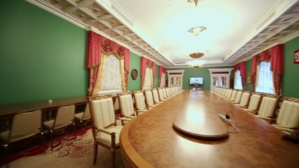 グリーン ホールの会議用テーブル — ストック動画