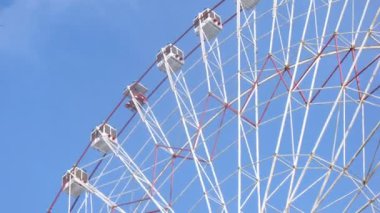 Büyük feribot tekerlek ve gökyüzü