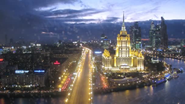 Zamknięta ulica dla rządu orszak w Moskwie — Wideo stockowe