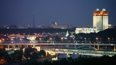 Cityscape Moskova Bilim Akademisi ile
