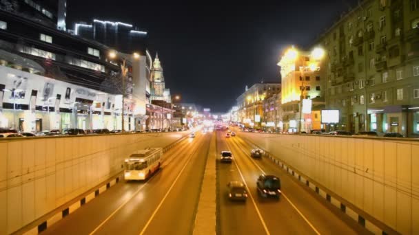 Traffico su strada Sadovoe anello a Mosca — Video Stock