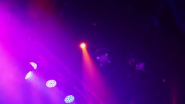 Projektör çalışma ile ışık ekipmanları