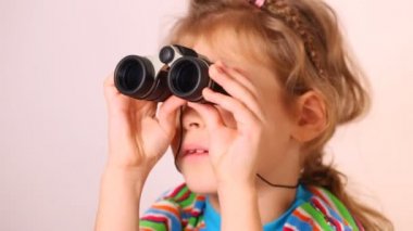 dürbün ile küçük kız