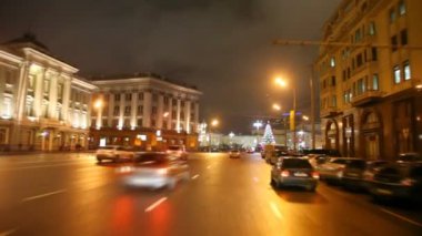 Moskova geceleri hareketli araba