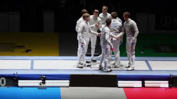 Sportsmen from fencing teams during championship — Stock Video