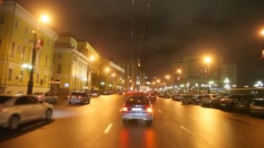 Moskova geceleri hareketli araba